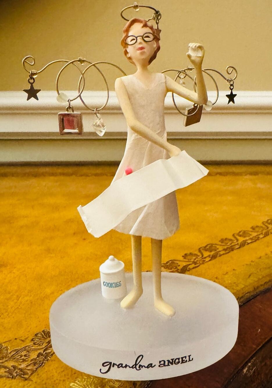 Hallmark Grandma Angels Down to Earth Figurine Praising Grandkids t High Heavens